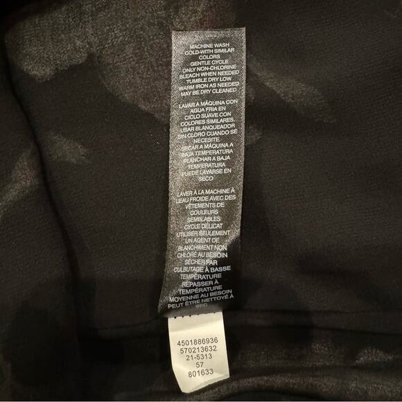 WHITE HOUSE BLACK MARKET FLORAL PLEATED BELL SLEEVE BLOUSE W/LACE SIZE 8P - Picture 10 of 10